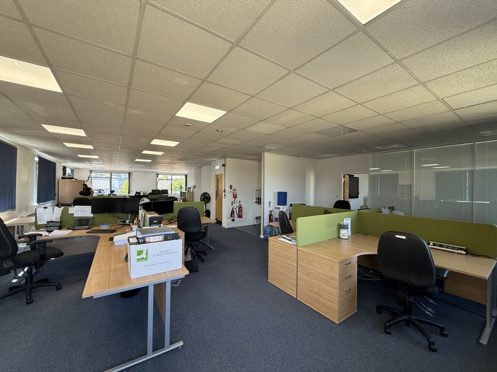 Photo 18