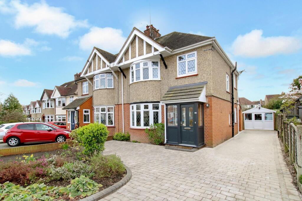 Main image of property: Fifth Avenue, Chelmsford