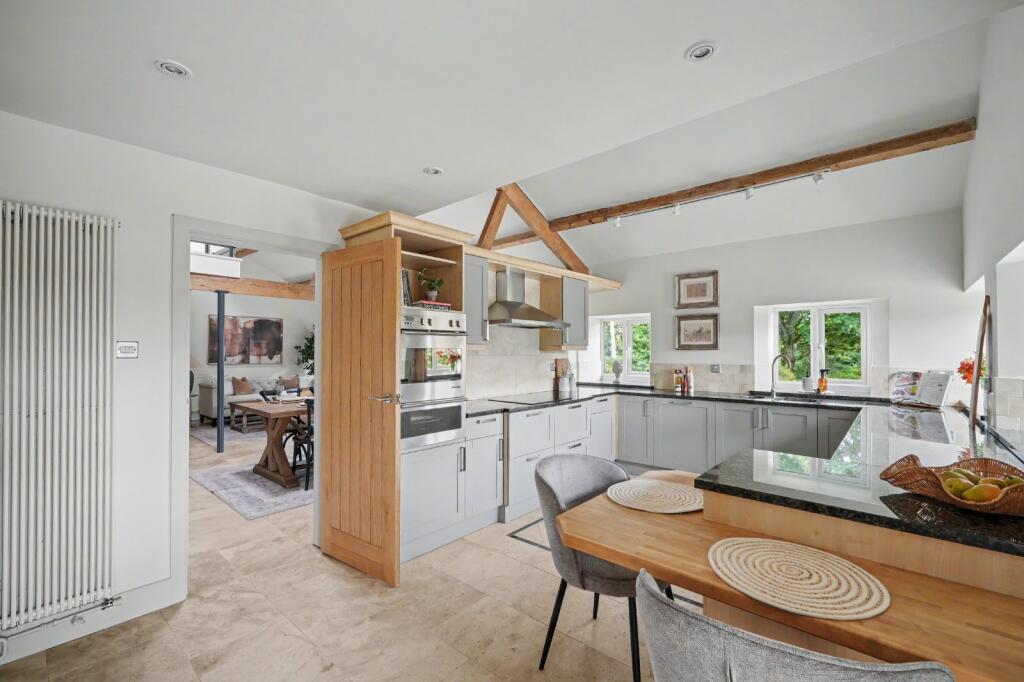 House in Harrogate, Thornthwaite with Padside - View 4