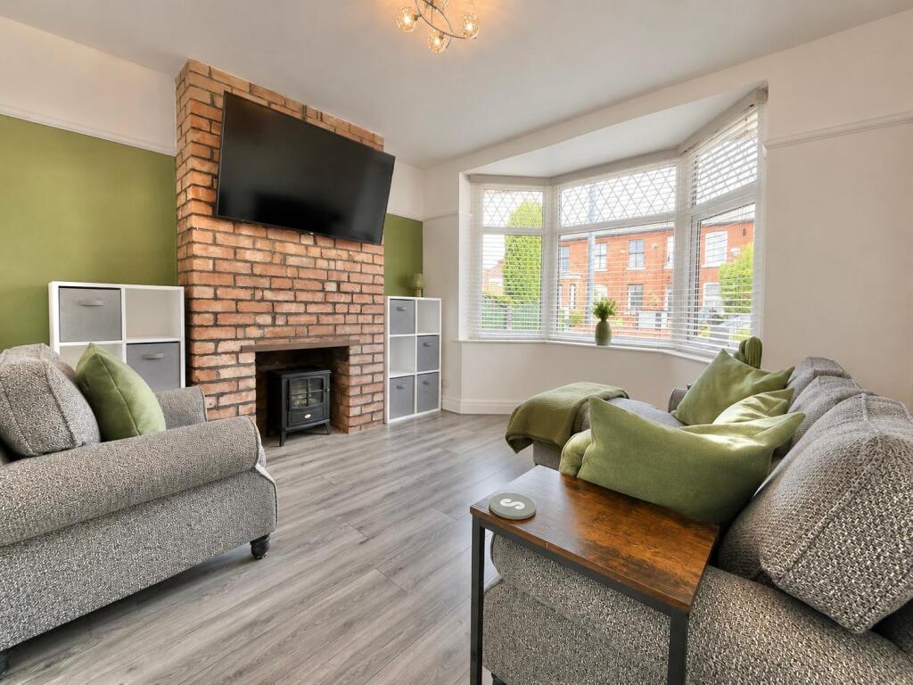 House in Tameside, Greater Manchester - View 4