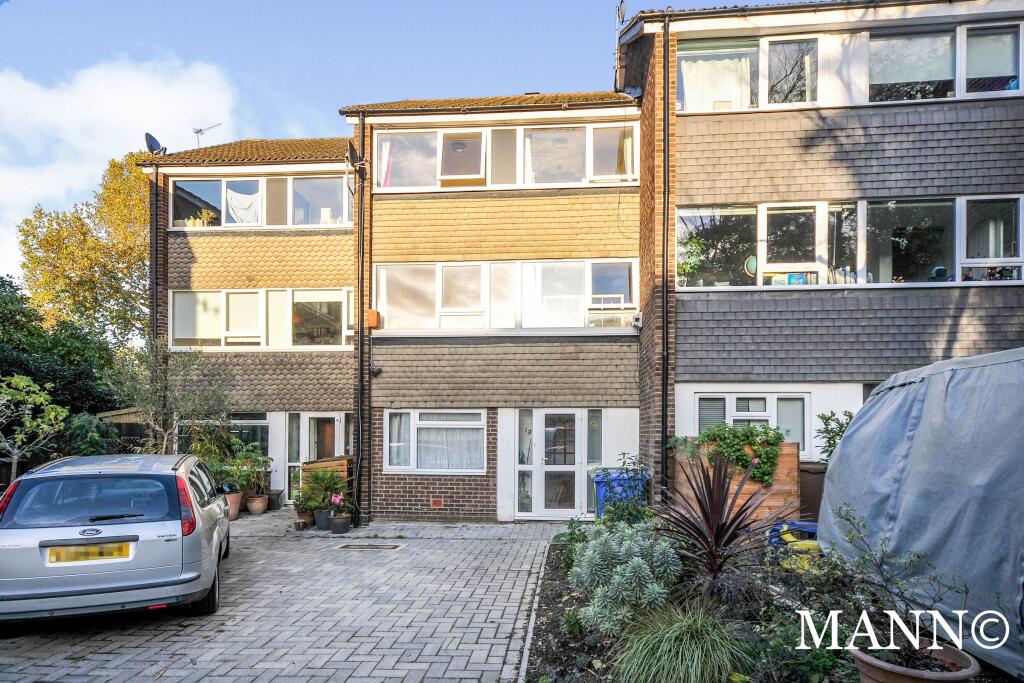 Beaulieu Close, London, SE5