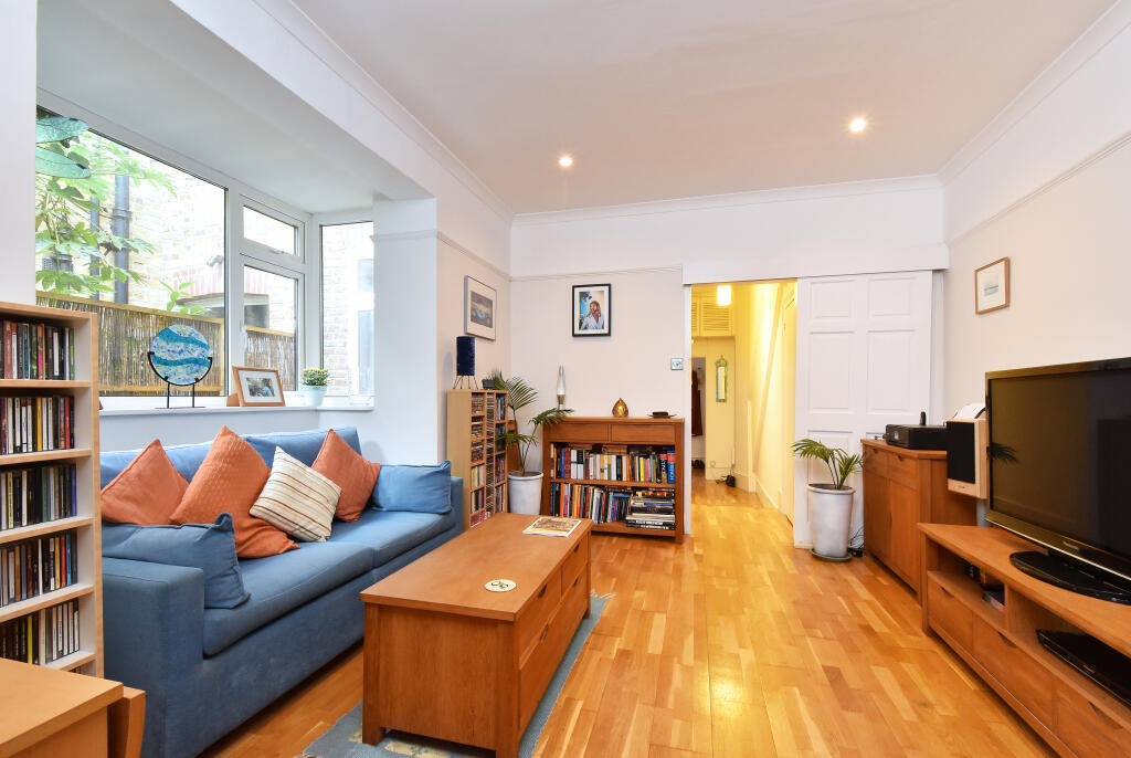 Apartment in London - View 2