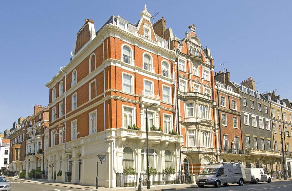 Main image of property: Chesterfield Hill, Mayfair