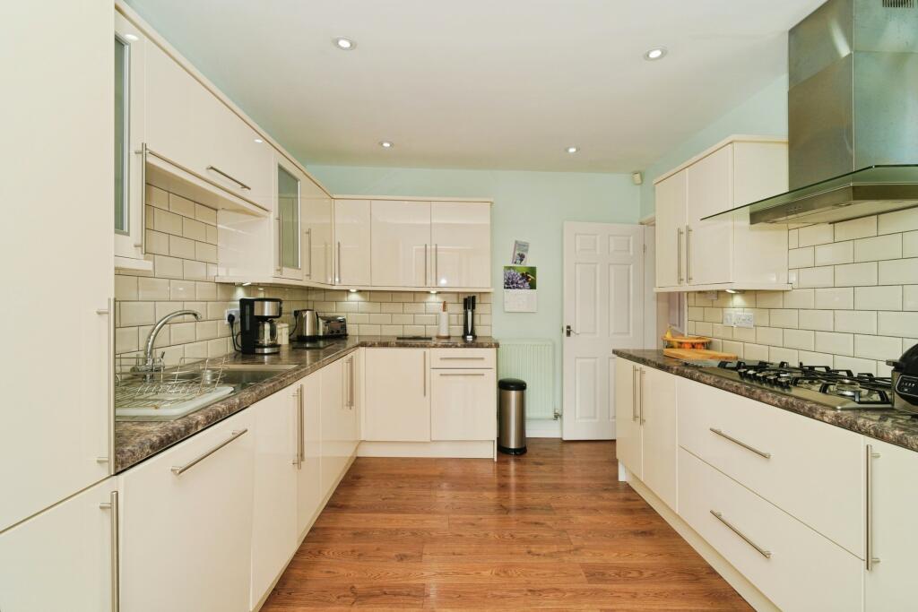 Rectory Lane, Wigan, WN1 photo 3