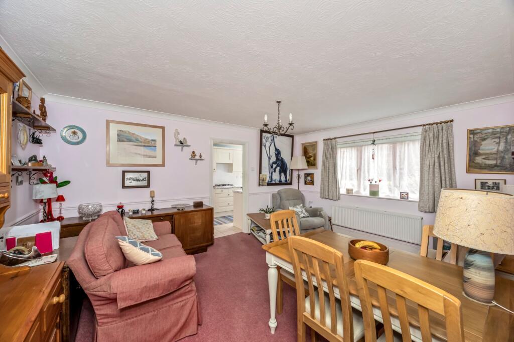 Apartment in Horsham, Highwood - More