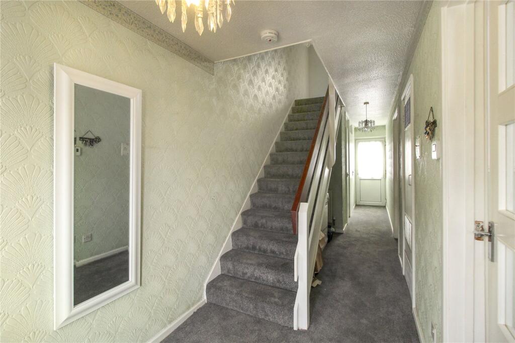 House in Southend-on-Sea - More
