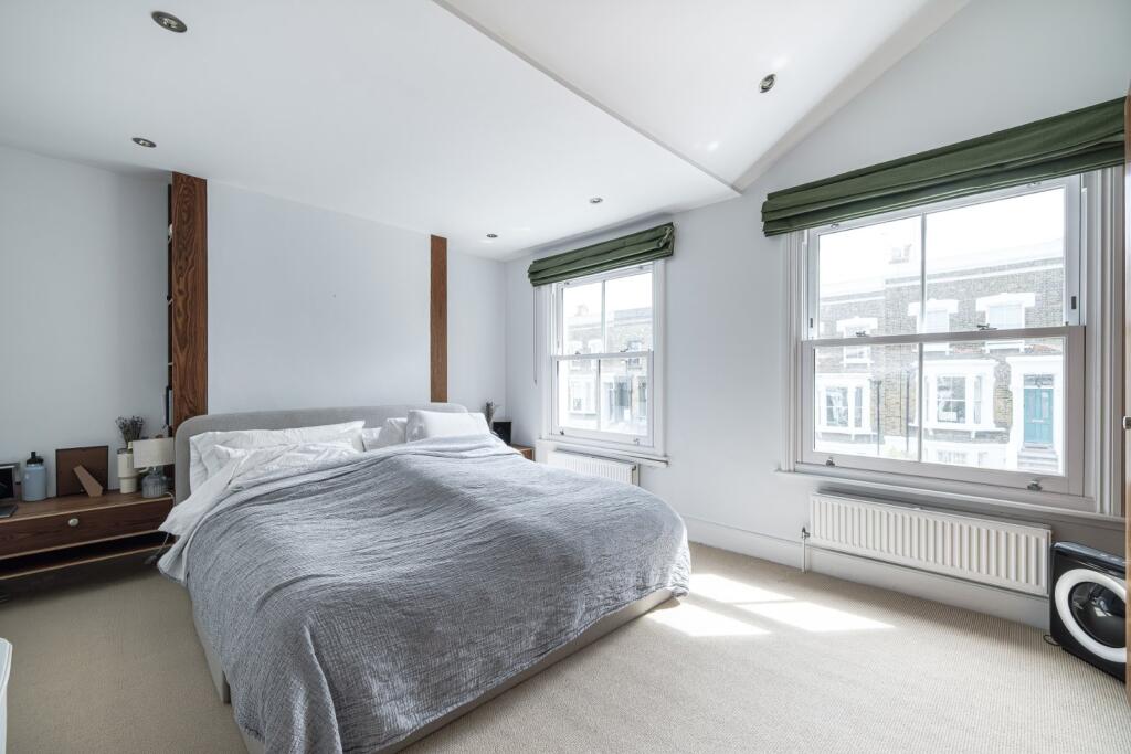 House in London, Finsbury Park - View 4
