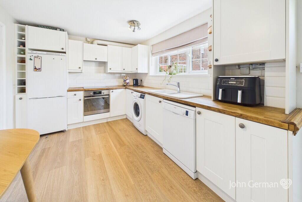 House in Charnwood, Wymeswold - More