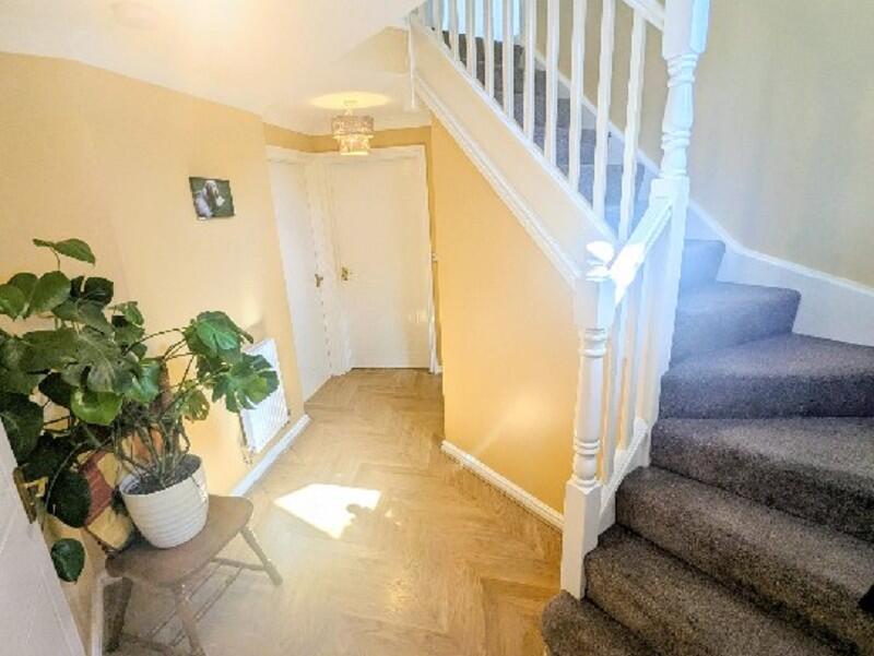 House in Swansea, Carmarthen - More