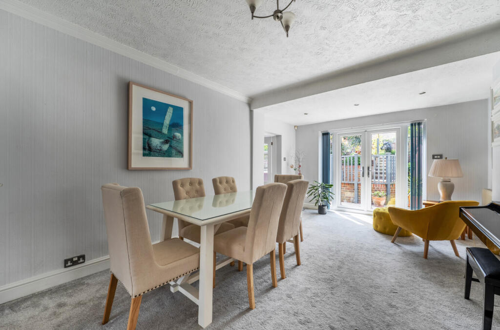 House in Worthing, West Sussex - View 4