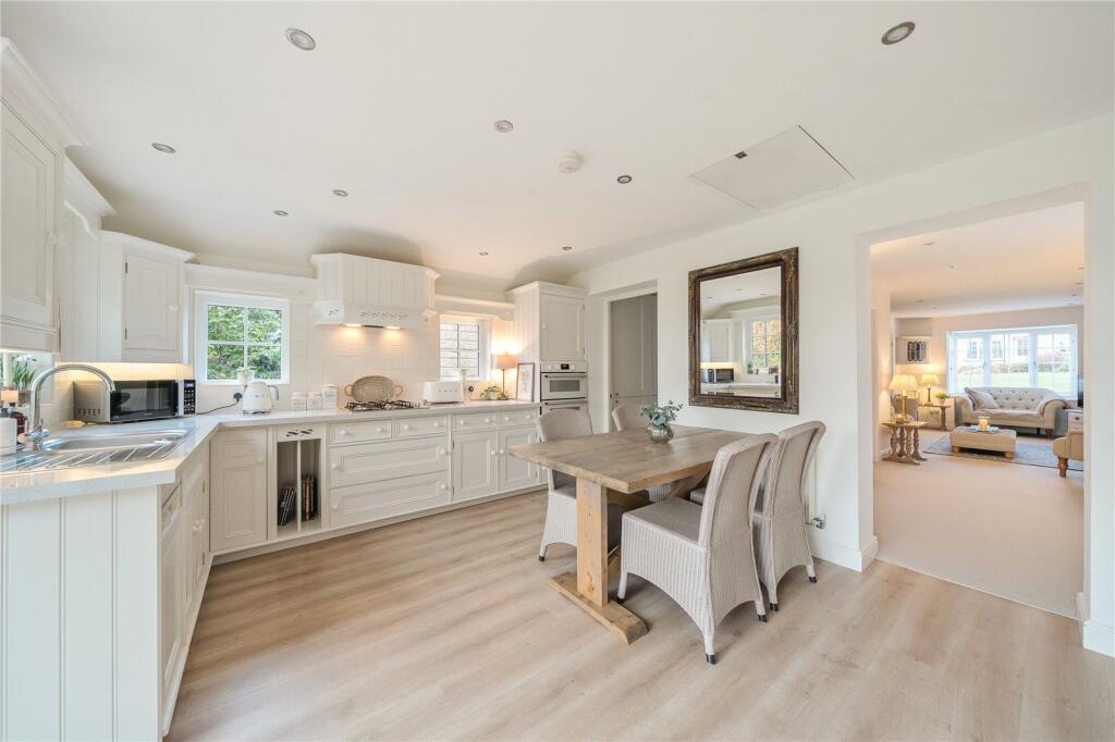 Leconfield Garth, Follifoot, Harrogate, HG3 photo 3