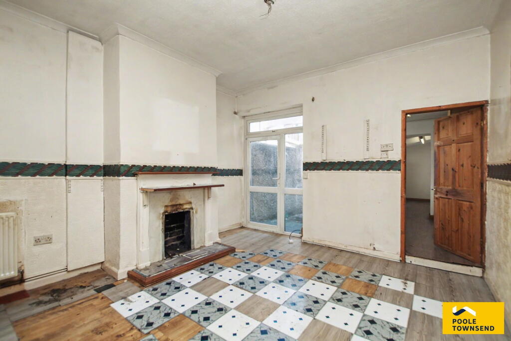House in Barrow-in-Furness, Salthouse, Barrow - View 3