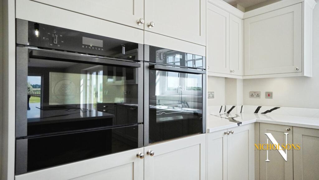 A large, luxury family home on Sutton Lane, Sutton-Cum-Lound - View 5
