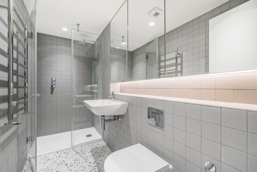 Apartment in London - View 3