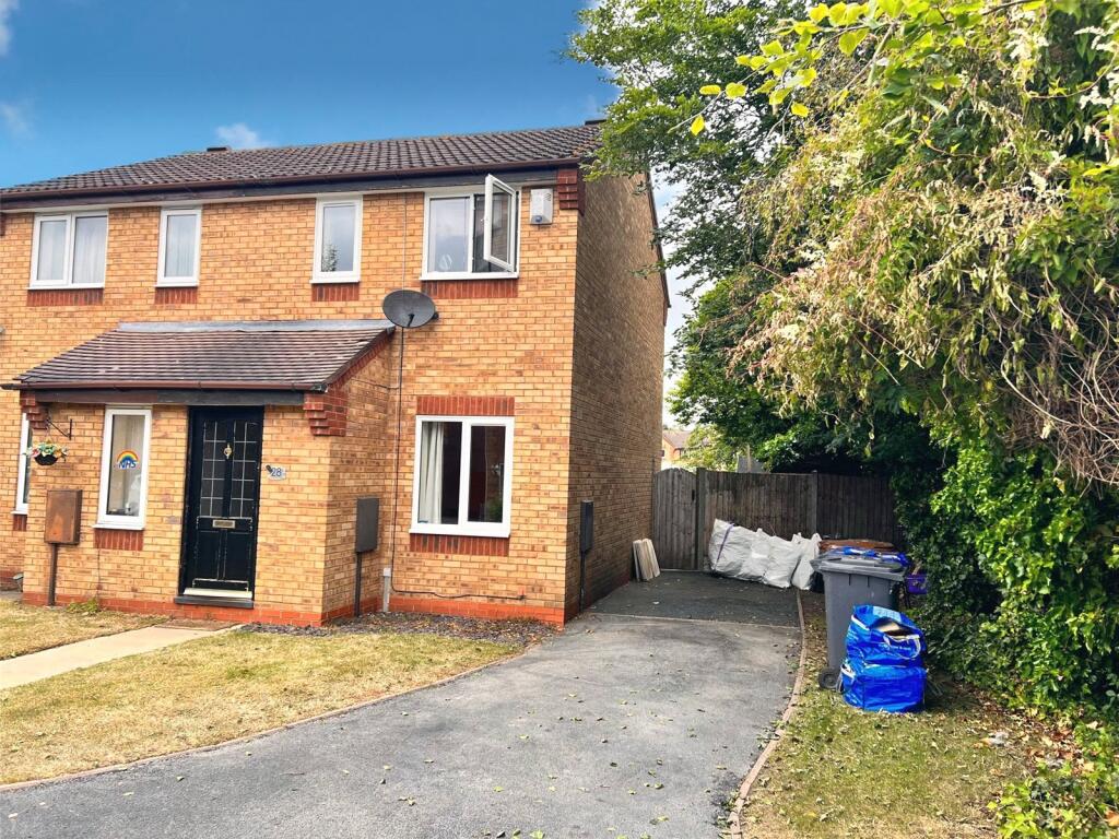 2-bed semi-detached on Sherbourne Drive, Burton-on-Trent, Staffordshire, DE14, £190,000