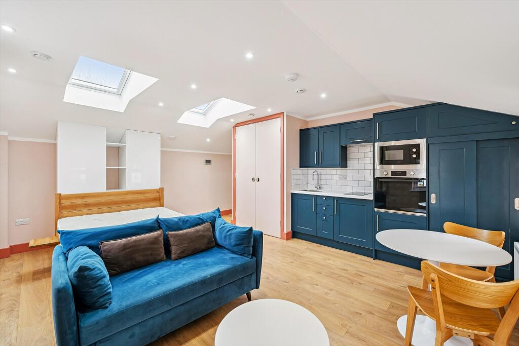 Main image of property: Saville Road, London W4
