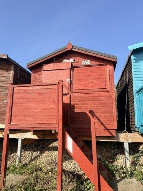 Studio house on H25 The Leas, £20,000