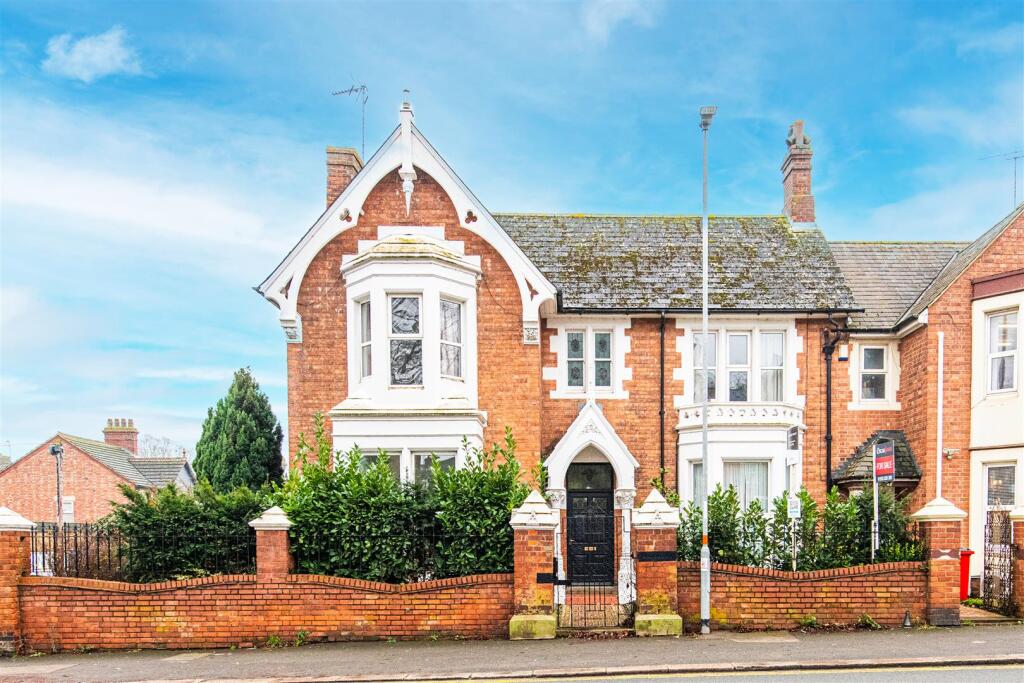 Main image of property: Midland Road, Wellingborough