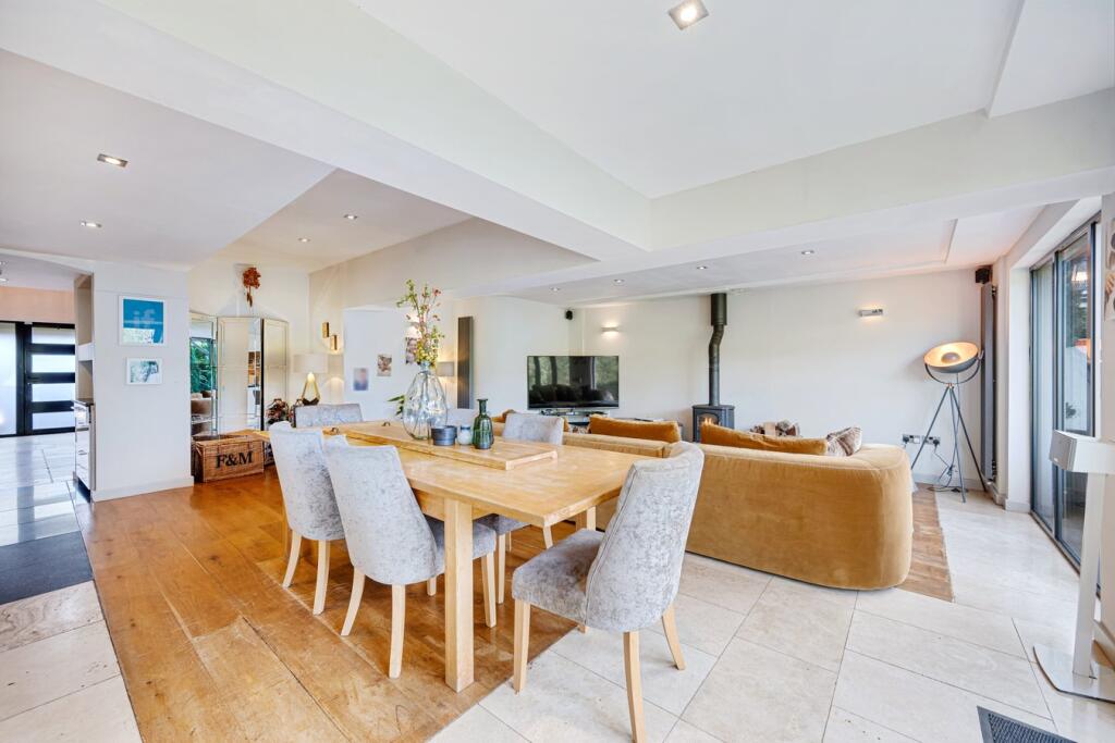Grasmere Road, Alderley Edge, SK9 photo 4