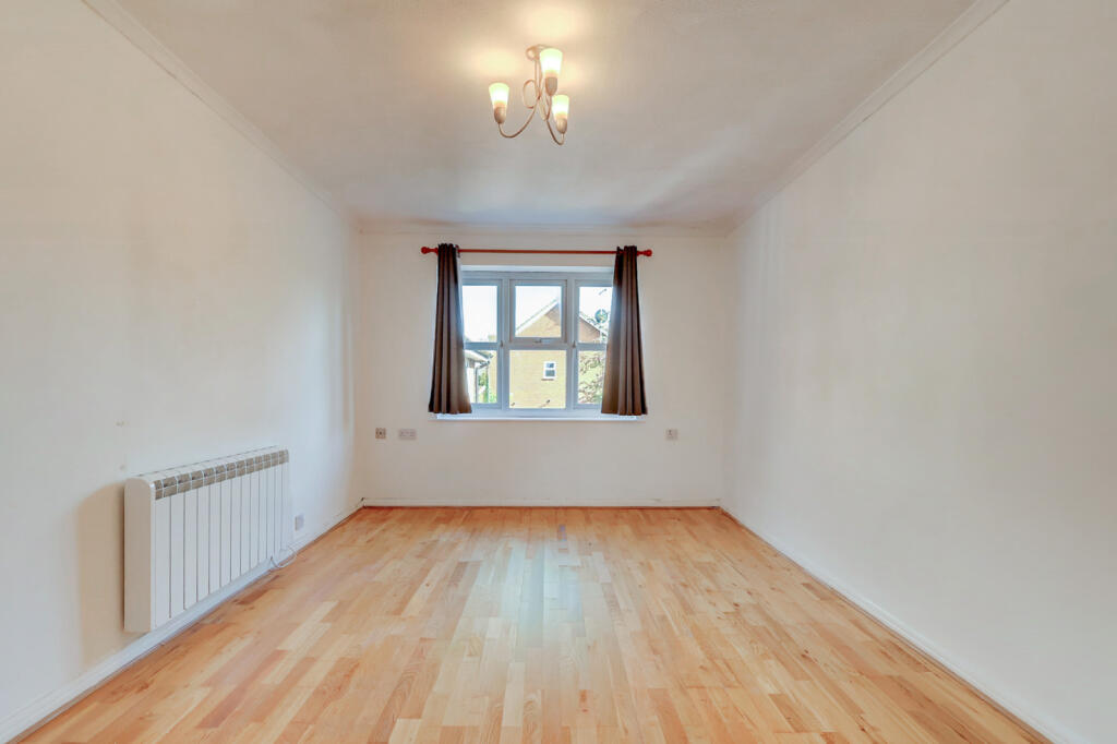 Pond Approach, Holmer Green, High Wycombe, Buckinghamshire, HP15 - View 2