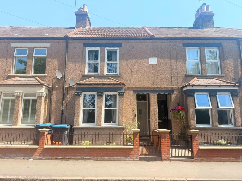 3-bed terraced on Honey Lane, Waltham Abbey, £450,000