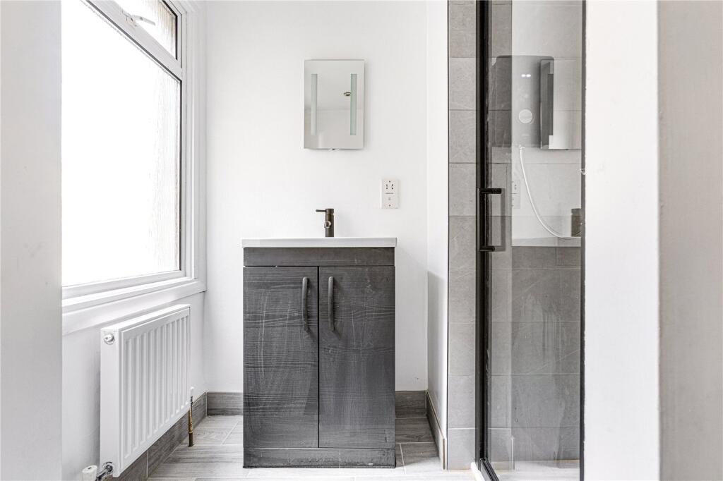 Apartment in London, Falcon Estate, Clapham Junction - View 5