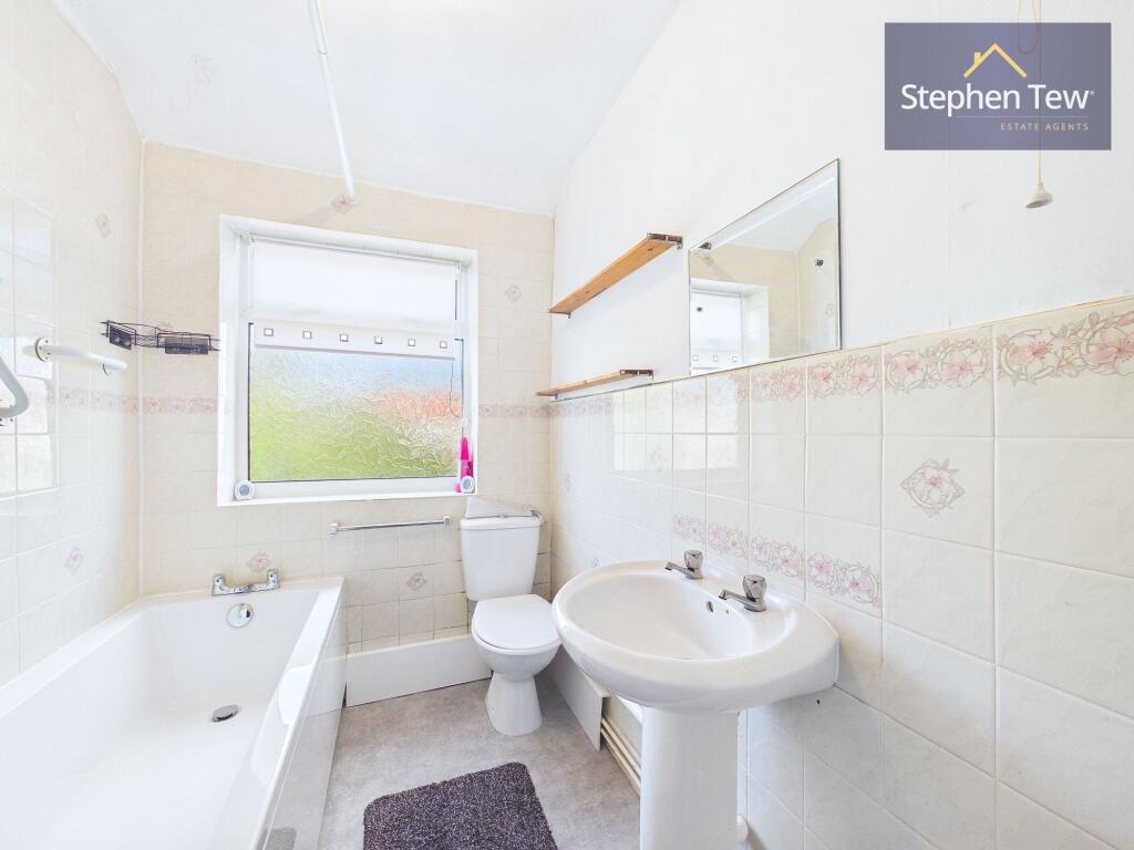 Willowbank Avenue, Blackpool, FY4 photo 4