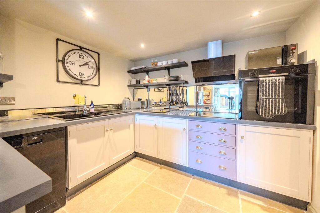 Apartment in Leeds, Park Villas, Roundhay - More