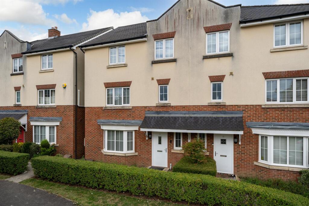 Main image of property: Scarborough Drive, Croxley Green