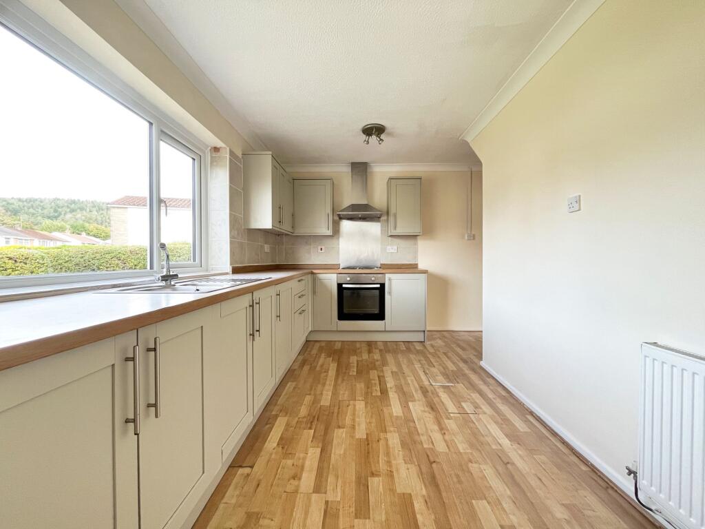 Forest Hills Drive, Talbot Green, CF72 photo 2