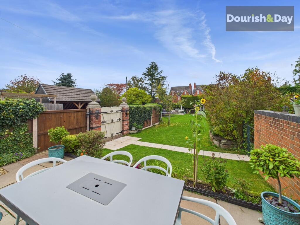 Eccleshall Road, Stafford, ST16 photo 4