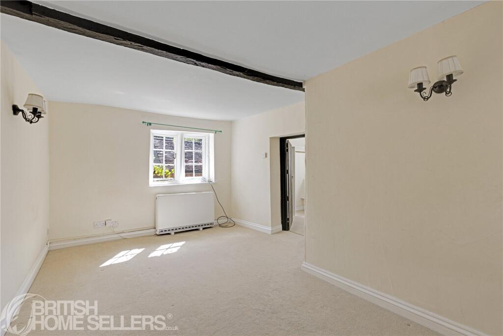 House in Bath, Heytesbury - More