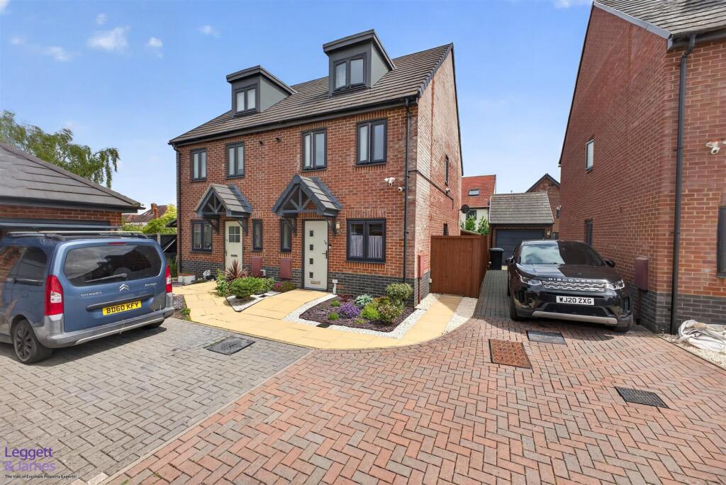 Main image of property: Brooklands Drive, Evesham