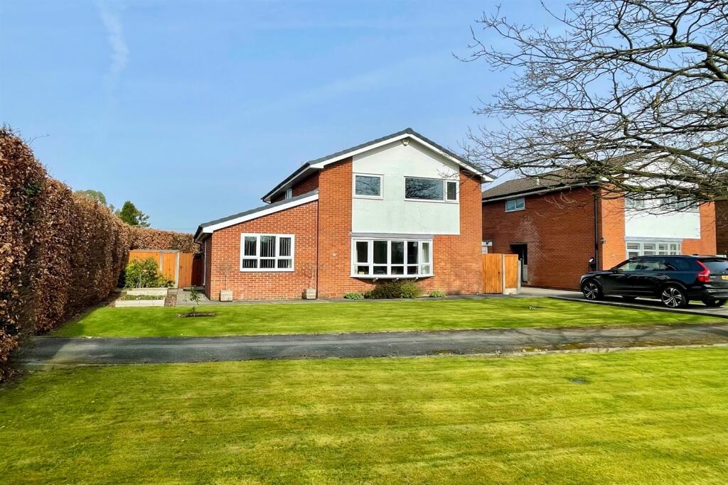 Main image of property: Linnards Lane, Wincham