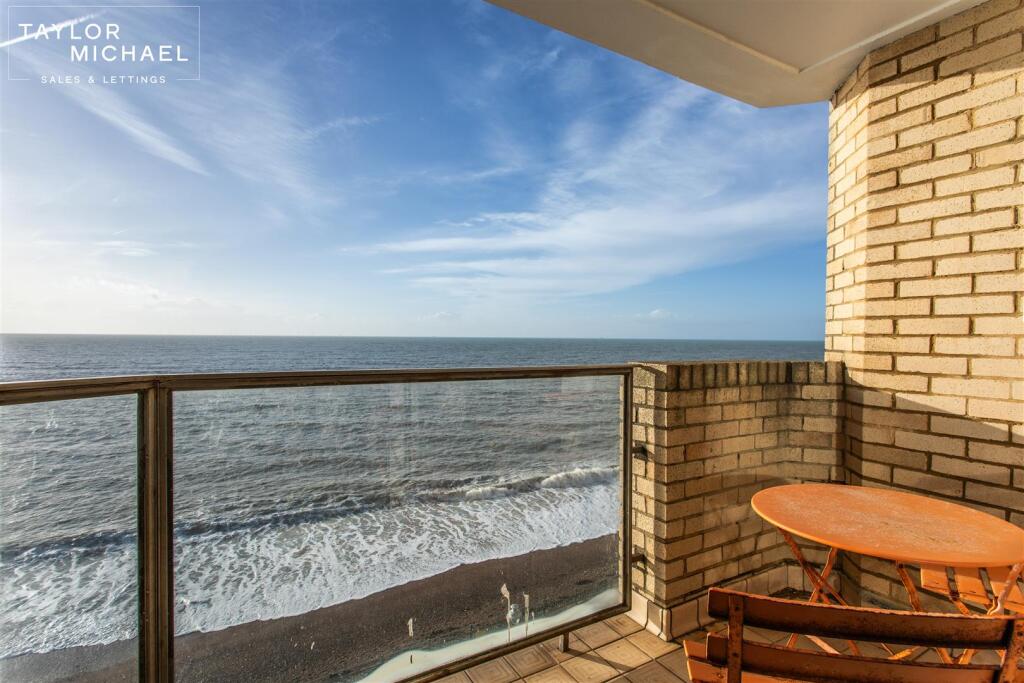 Kings Esplanade, Hove photo 4