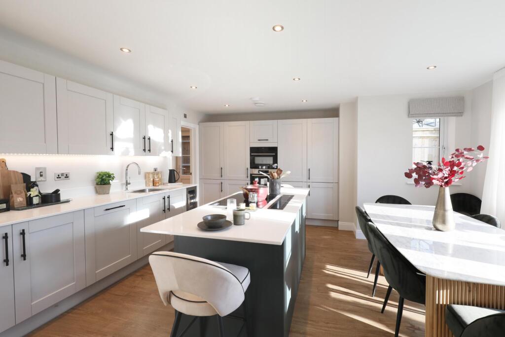 House in Burgess Hill - View 5