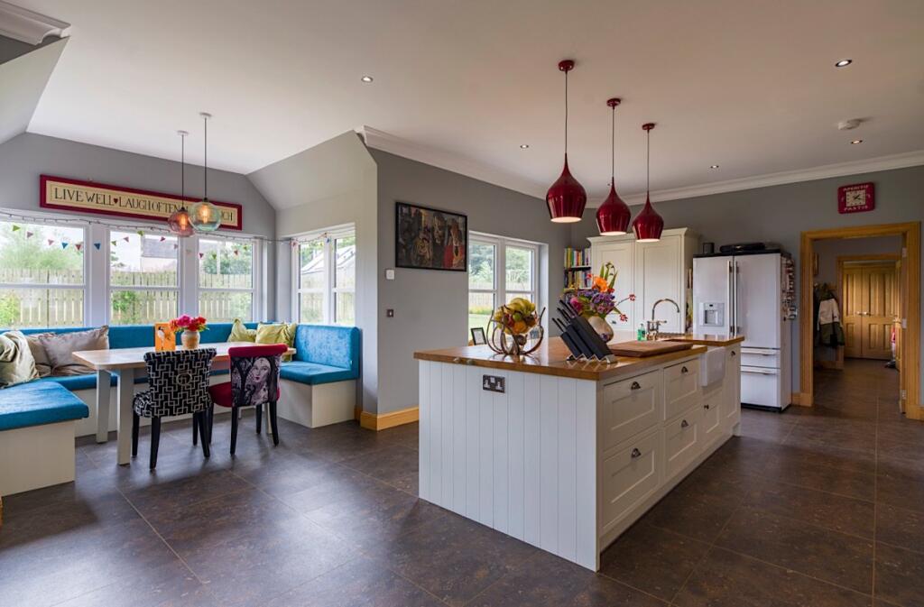 House in Aberdeen, Aberdeenshire - More