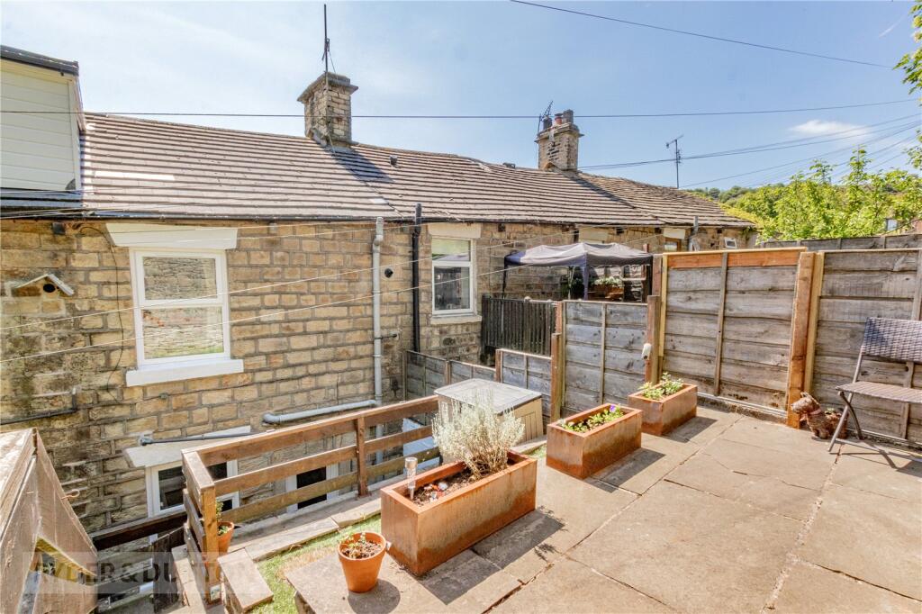 House in Oldham - View 3