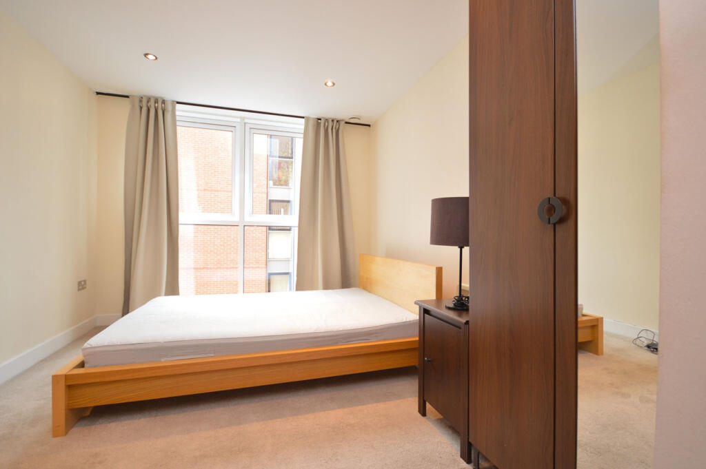 Apartment in London - More