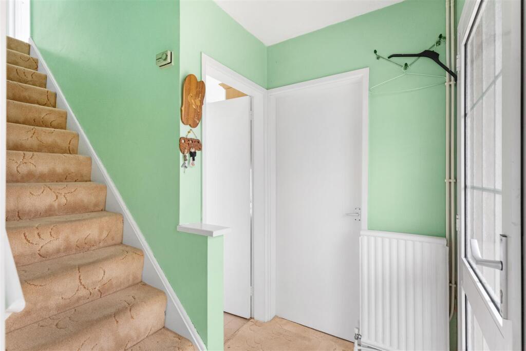 St. Anthonys Road, Kettering photo 4