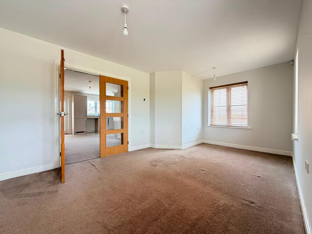 House in Osgodby, Middle Deepdale, Eastfield - View 5