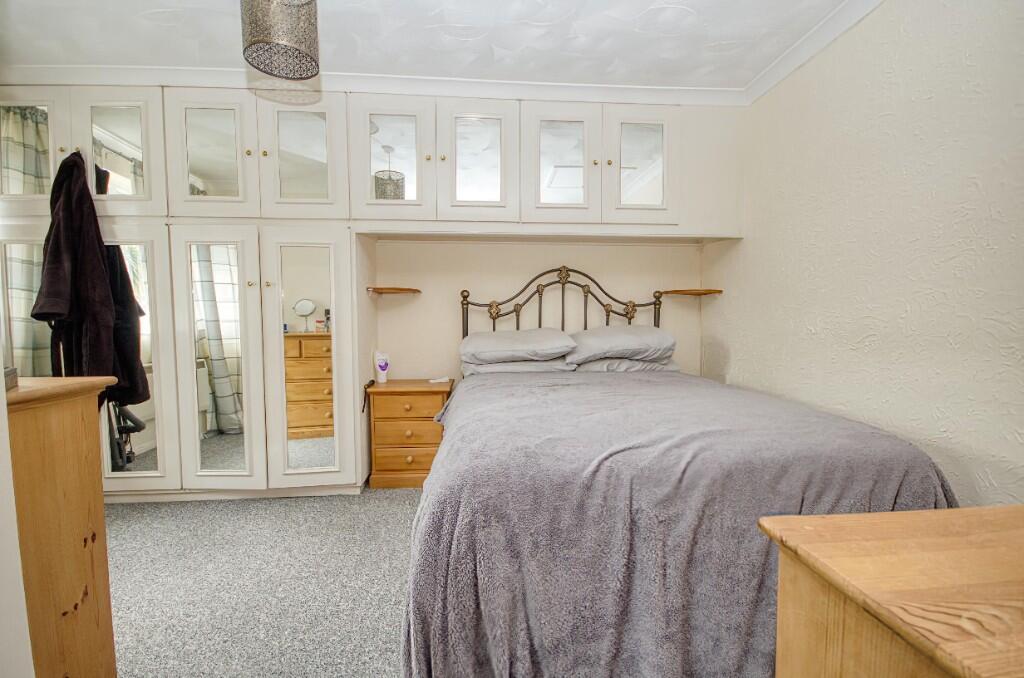 House in Southampton, Chartwell Green, West End - View 5