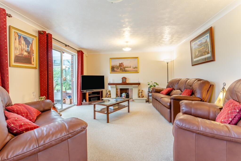 House in Pwllmeyric, Mathern - View 3
