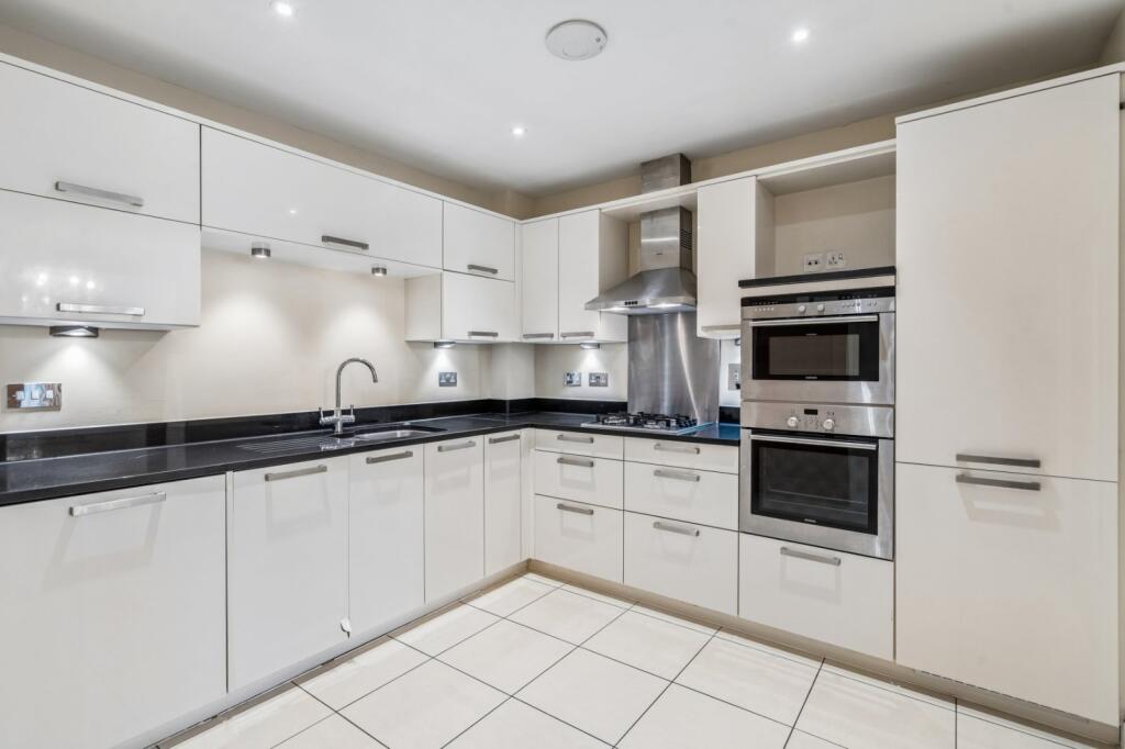 Main image of property: Packhorse Road, Gerrards Cross, Buckinghamshire
