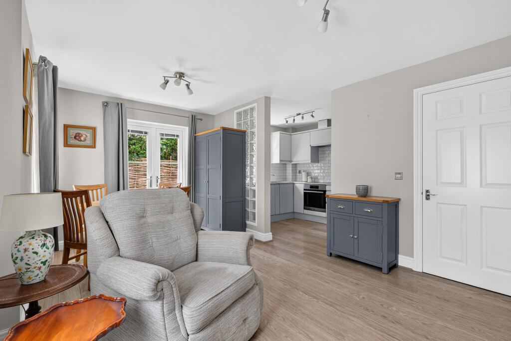 Chestnut Avenue, Wokingham, RG41 photo 4