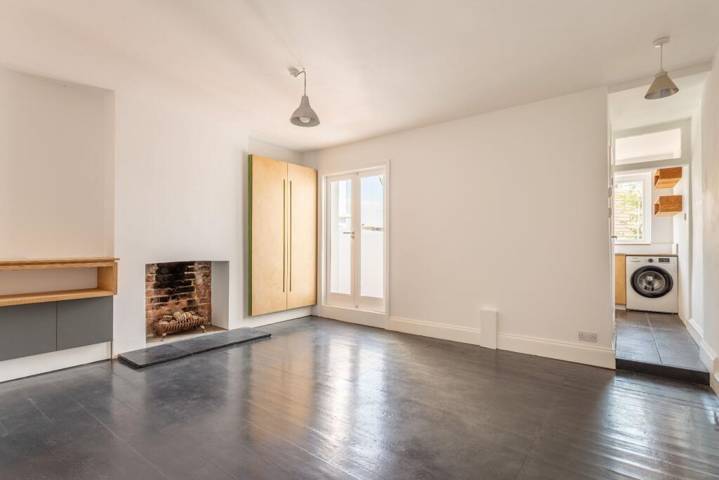 Apartment in Brighton, Prestonville - More