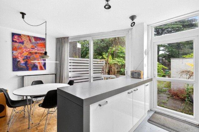 Templemere, Weybridge, Surrey photo 4