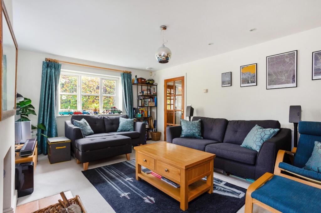 House in Shrewton - View 3
