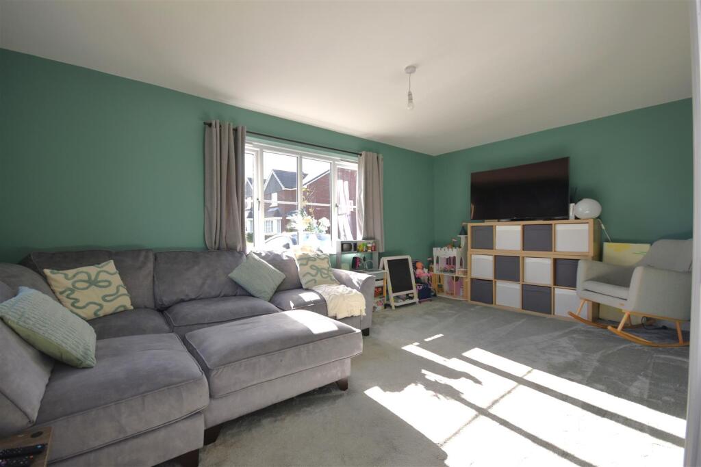 House in Chester, Ellesmere Port - View 4