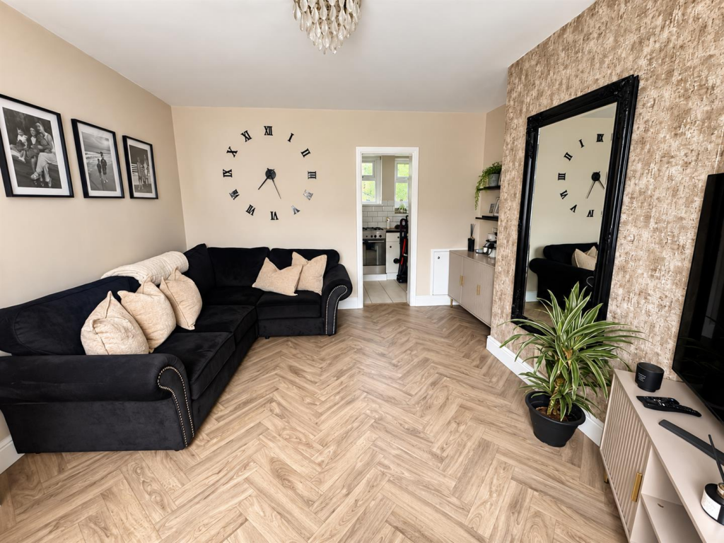 House in Cardiff, Ely - View 2